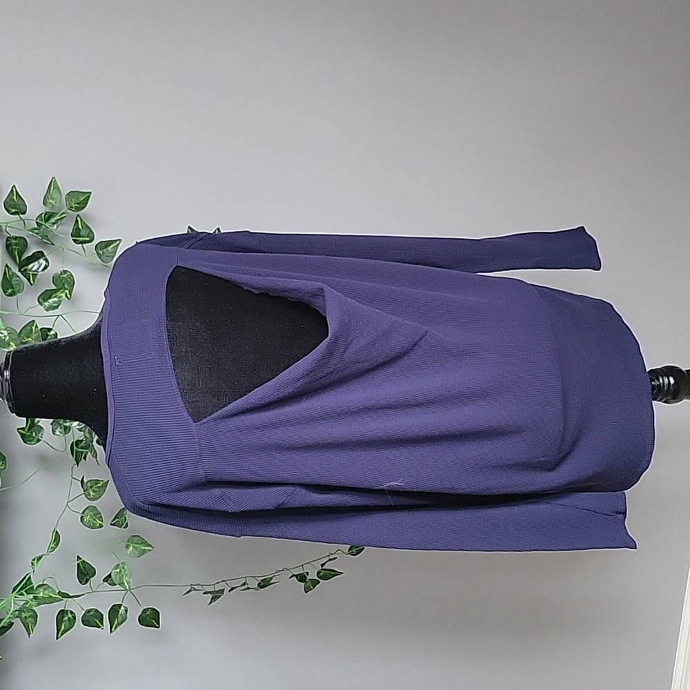 Chaser Open Back long-sleeved Henley t-shirt - Picture 2 of 4